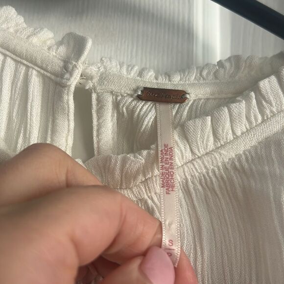 Free People Kelsey Sheer Peasant Bell Sleeve Blouse Size S - Picture 6 of 7